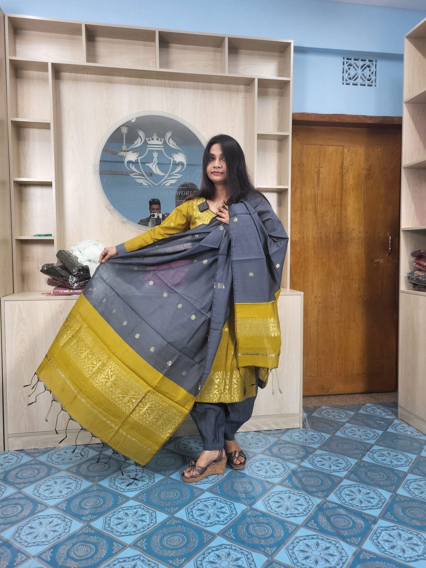 হাফ সিল্ক জামদানি তাঁত কাজের সালোয়ার কামিজ-বাসন্তী+অ্যাশ মিক্স কালার - China To BD Web