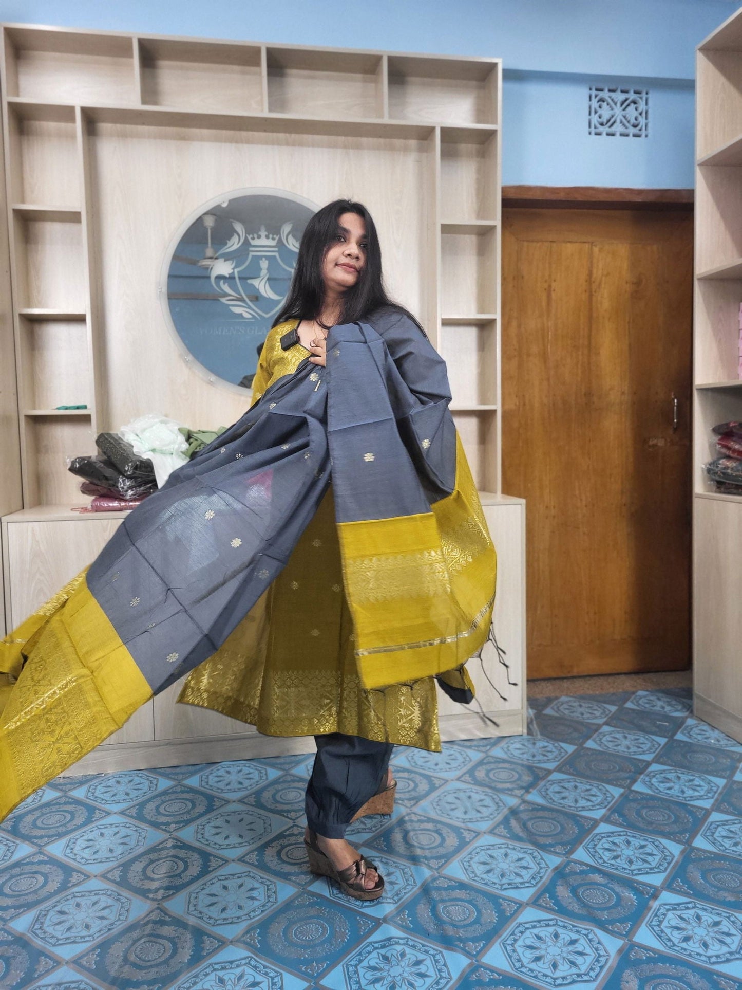 হাফ সিল্ক জামদানি তাঁত কাজের সালোয়ার কামিজ-বাসন্তী+অ্যাশ মিক্স কালার - China To BD Web